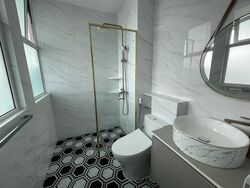 Ang Mo Kio Avenue 3 (D20), Terrace #485759861